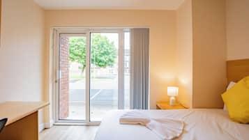 4 slaapkamers, een strijkplank/strijkijzer, wifi, beddengoed