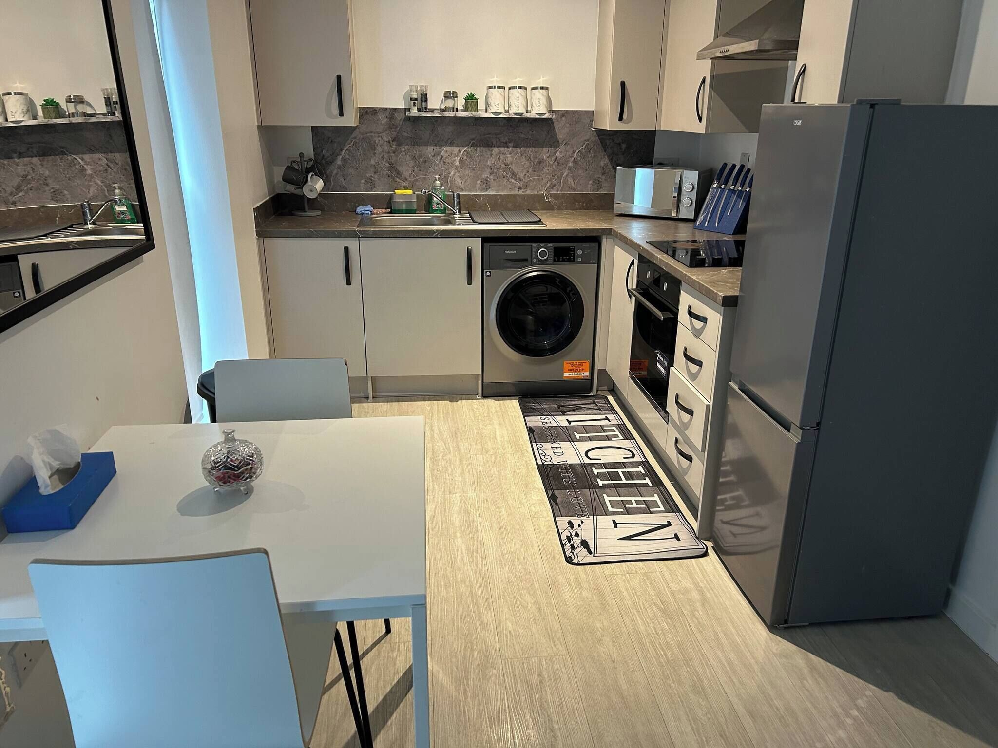 Apartment, 2 Bedrooms, Accessible, Balcony | Laundry