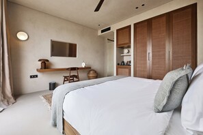 Grand Private Pool Family Residence | Premium bedding, minibar, in-room safe, free cribs/infant beds - Ovea Paros (Naousa)