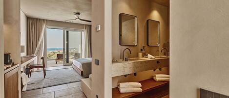 خزنة داخل الغرفة وواي فاي مجانًا