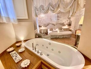 Minibar, in-room safe, soundproofing, iron/ironing board - LA CORTE DI AMBRA (Cortona)