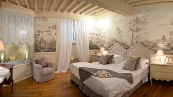 Minibar, Zimmersafe, schallisolierte Zimmer, Bügeleisen/Bügelbrett