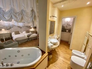 Grand Suite, City View | Bathroom | Slippers