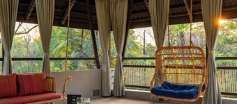 ELIVAAS prive Tapovana Zarae with Garden