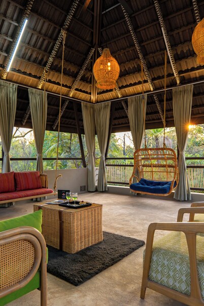 ELIVAAS prive Tapovana Zarae with Garden