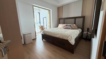 Fer et planche Ă repasser, Wi-Fi, draps fournis