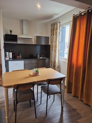 Unclassified image, 3 of 9, button - Charming and peaceful apartment near Dijon (Marsannay-la-Côte)