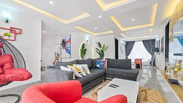 Standard Apartment, Balcony, City View | Living area