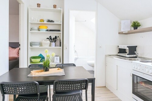 Ferienwohnung Würzburg/Heidingsfeld 
 Apartment S 5