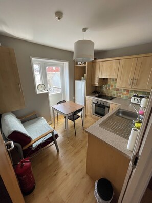 Private kitchen - Penthouse near Botanic (Belfast)