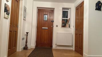 Room, 1 Bedroom, Fireplace | Interior