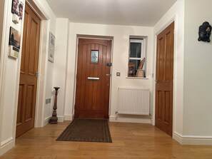 Room, 1 Bedroom, Fireplace | Interior