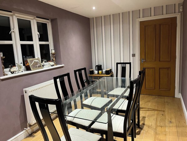 Room, 1 Bedroom, Fireplace | Dining room - Room-the Woodland View Room (Bedford)