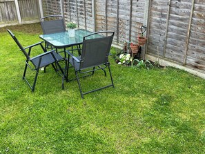 Room, 1 Bedroom, Fireplace | Garden