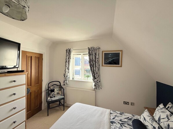 Shared Dormitory, 1 Bedroom, Fireplace, Garden View
