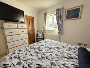 Shared Dormitory, 1 Bedroom, Fireplace, Garden View