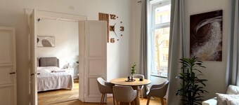 Apartment Stella – Elegant Historic Apartment in the City Center