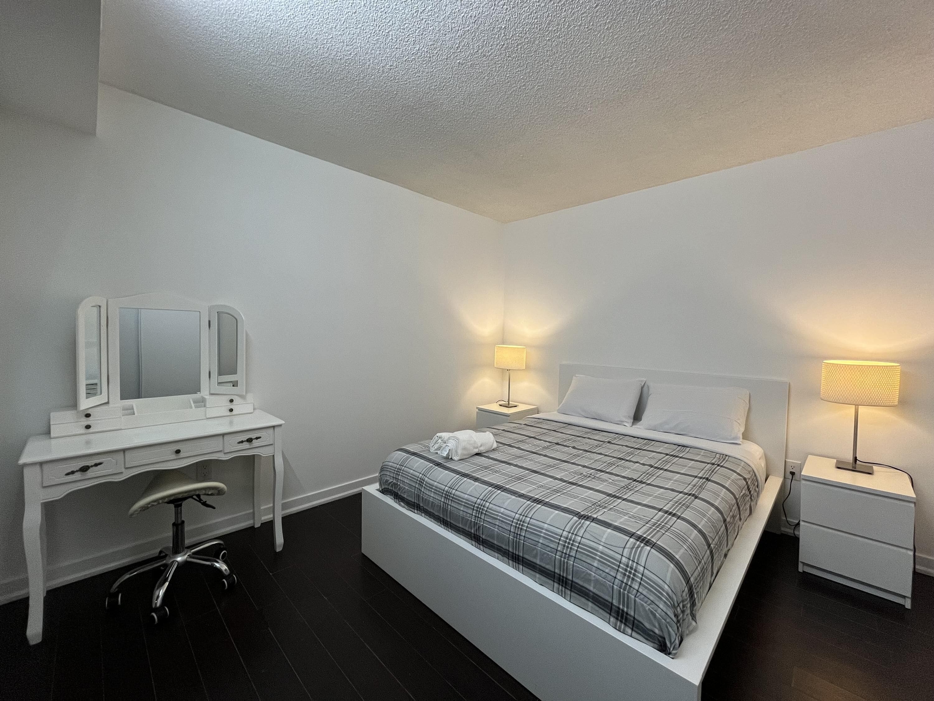 Suite superior, varias camas | Tabla de planchar con plancha y wifi gratis