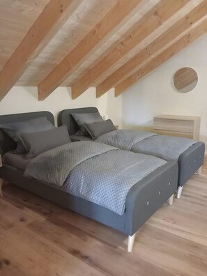 Luokittelematon kuva, 5 kautta 38, painike