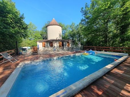 Pool. Au Moulin De La Faye in Périgord