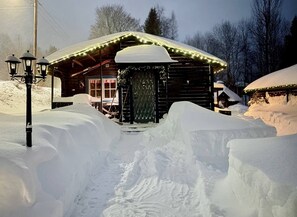 Exterior - Nice Cozy Cottage With Fireplace, Barbecue hut and Wood Sauna (Jädraås)