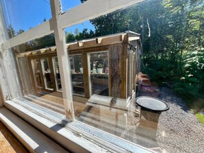 Cabana, 2 quartos, sacada, vista para o jardim | Parte interna
