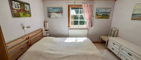 2 bedrooms