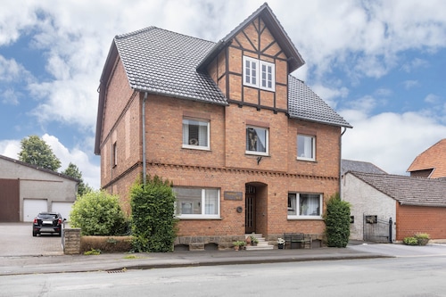 Apartment 'Hofhausnr3' mit privater Terrasse, Garten und WLAN
