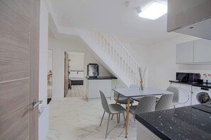 Interior - Luxury 5-Bedroom House in Manchester City Centre (Greater Manchester)
