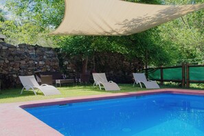 Pool - Country House 'Ribera Del Cantero' with Mountain View, Private Pool and Wi-Fi (Valdecañada)
