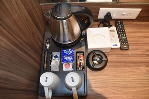 Deluxe Double Room, Private Bathroom | Coffee and/or coffee maker - Hotel Aarush Inn  (Navi Mumbai)