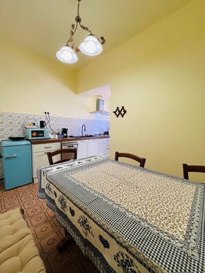 Dining - Entire apartment villa Melany near center with a beautiful terrace (Lucca)