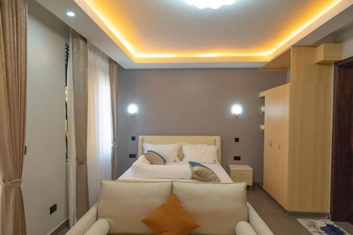 Executive Suite, Balcony, City View