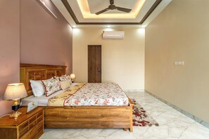 Vila Mewah, balkon, pemandangan kebun