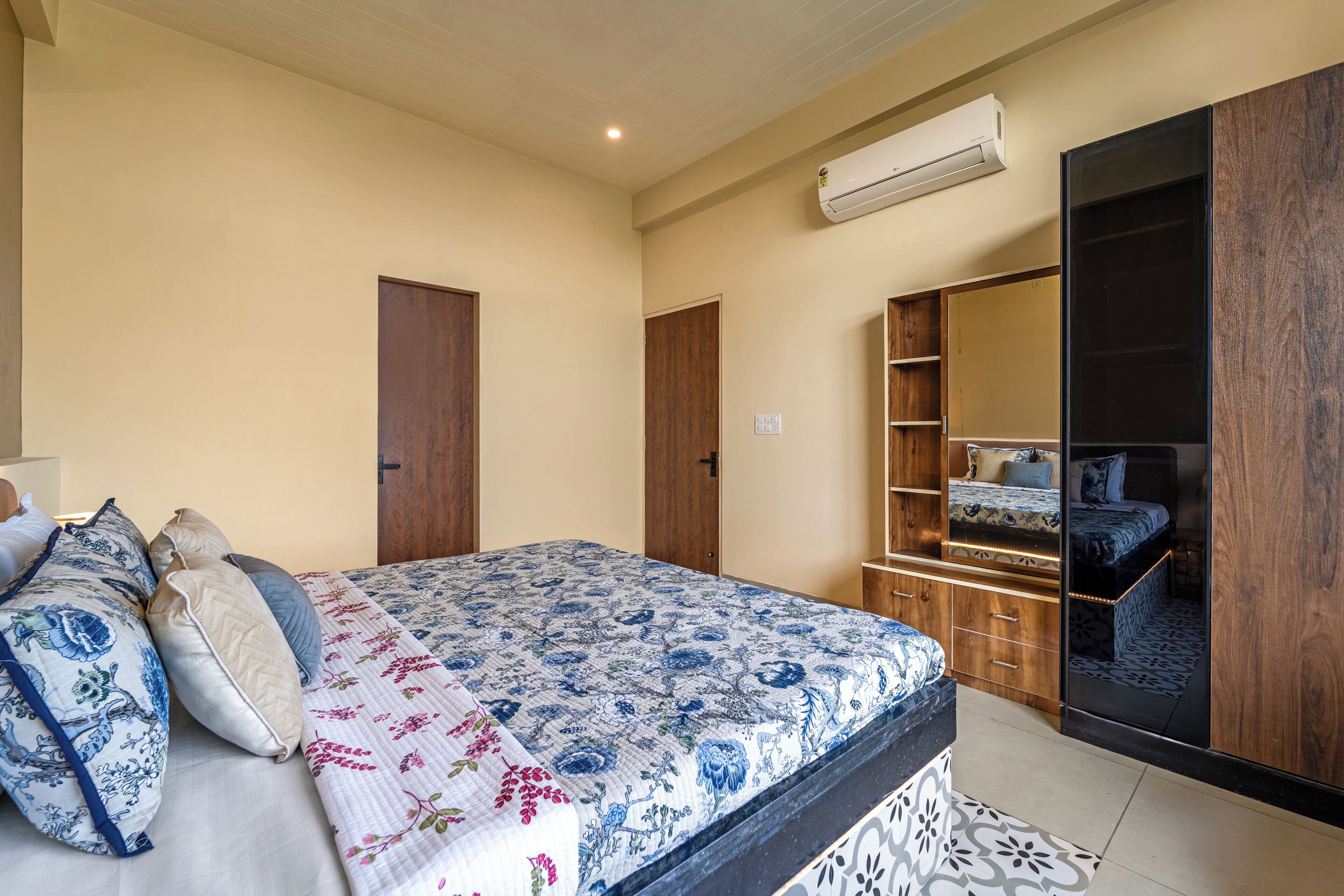 ラグジュアリー ヴィラ バルコニー ガーデンビュー