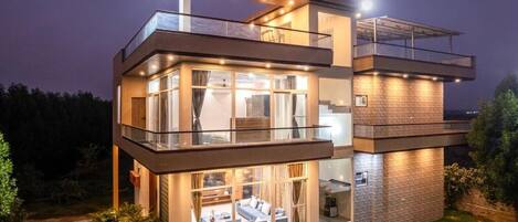 Luxury Villa, Balcony, Garden View | Exterior