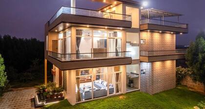 ELIVAAS Echoes by the Aravali 5BHK villa