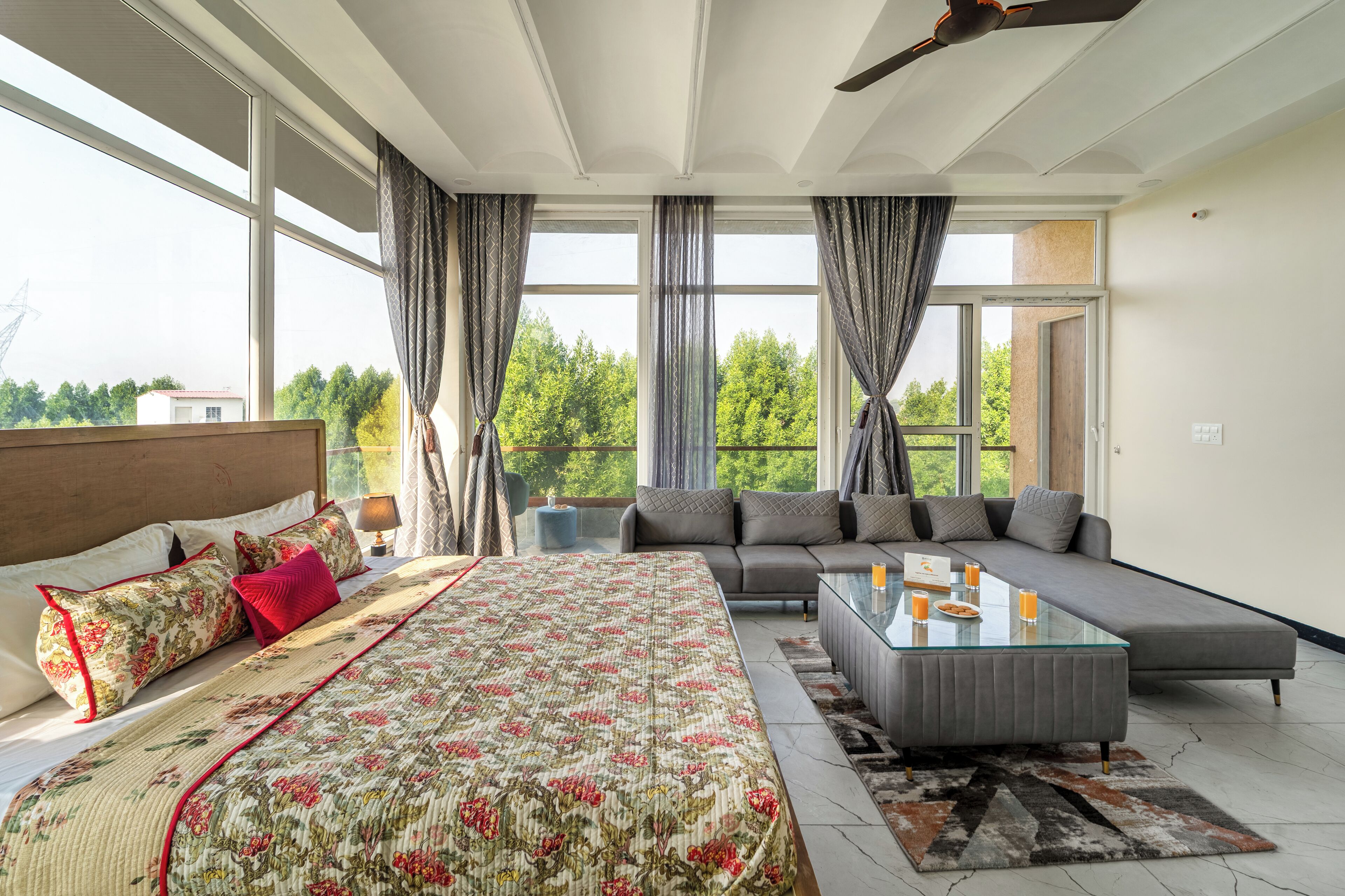 Luxury Villa, Balcony, Garden View