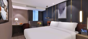 JL Hotel Shanghai LujiazuiOriental Pearl