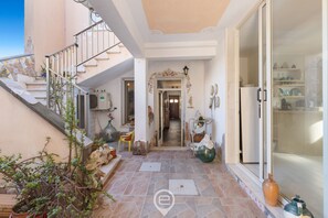 Imagen sin descripción, 2 de 22, botón