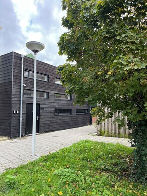 Exterior - Warehouse close to Amsterdam, the beach & Zaanse Schans (Wormerveer)