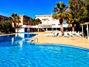 Unclassified image, 5 of 21, button - FRUIT VILLAGE DIAMANTE Dominicus (Grisolia)