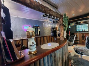 Bar (on property) - Romantic historic watermill for lovers (Siilinjärvi)