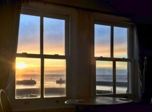 Interior - Ocean View - sleeps 2 guests  in 1 bedroom (Lowestoft)