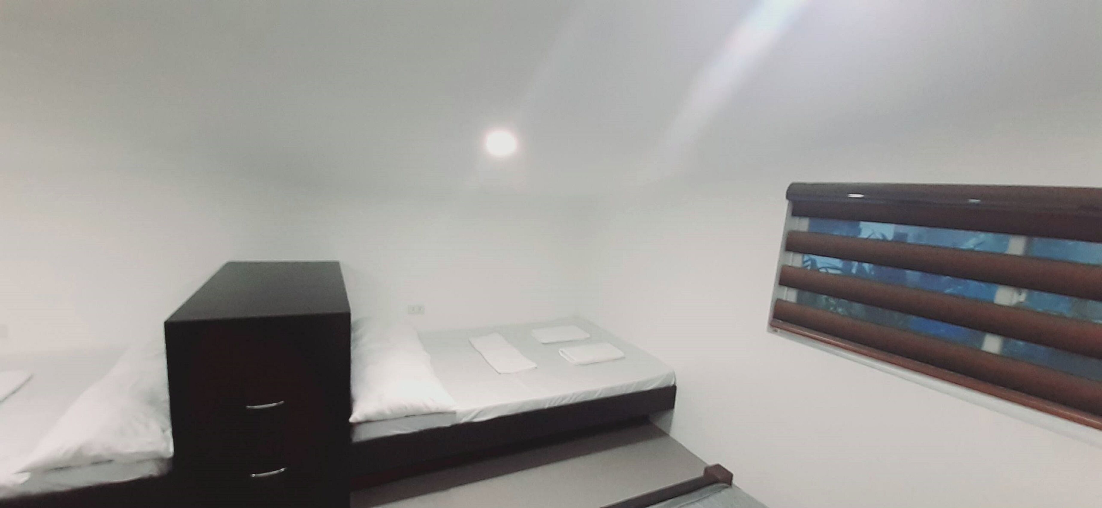 Accès Internet, draps fournis