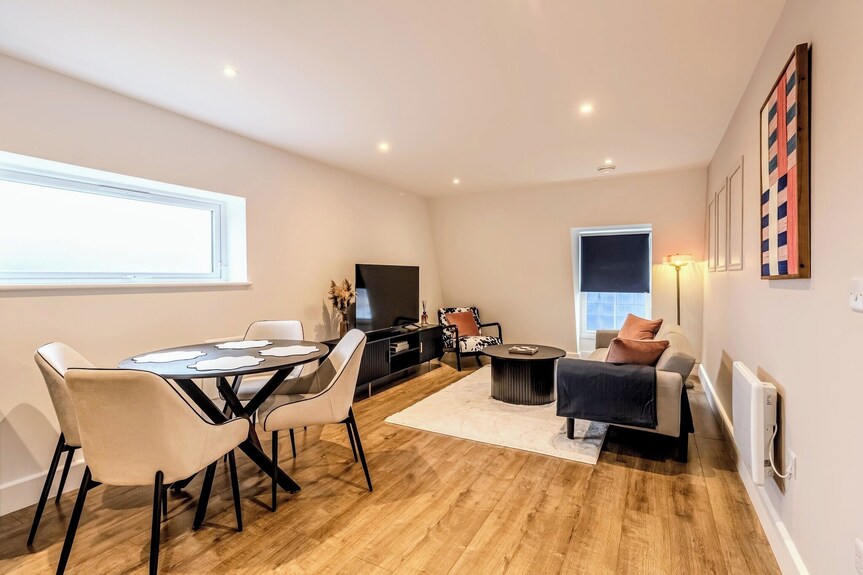 Stylish Flat, Family Friendly, Walk To The Oracle - Reading