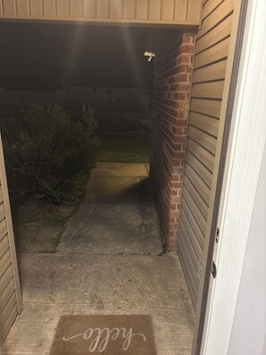 Exterior detail - Perfect 3-bedroom house with 2-car garage,AC and heat in welcoming Ponchatoula (Ponchatoula)