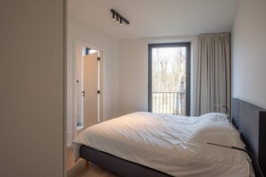 House | 2 bedrooms, Internet - Levant Appartement 2 Slaapkamers 2 Badkamers Balkon Knokke-heist (Knokke-Heist)