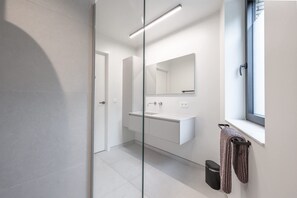 2 habitaciones y acceso a internet 