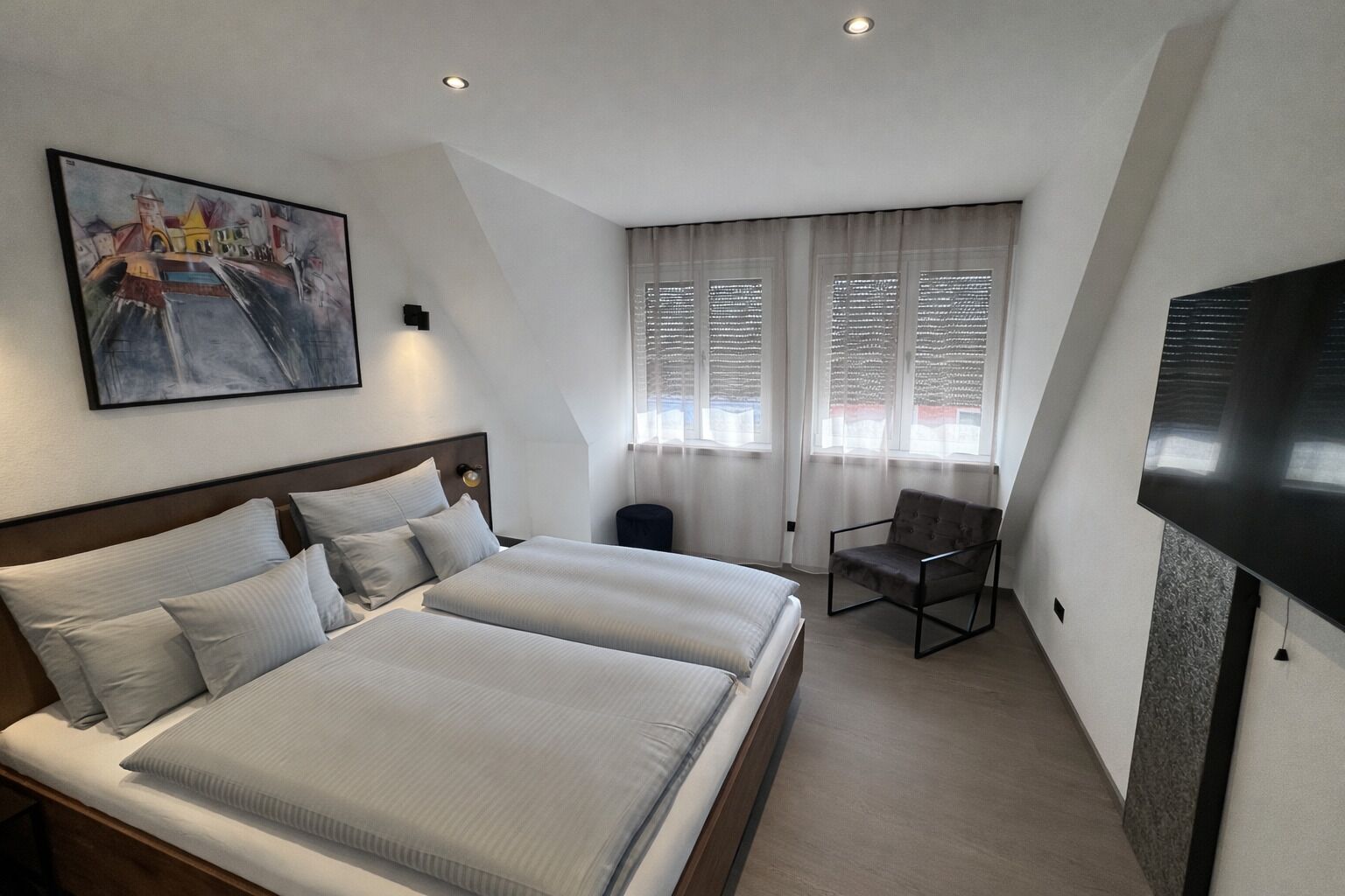 Deluxe-Apartment, Stadtblick | Zimmersafe, kostenloses WLAN